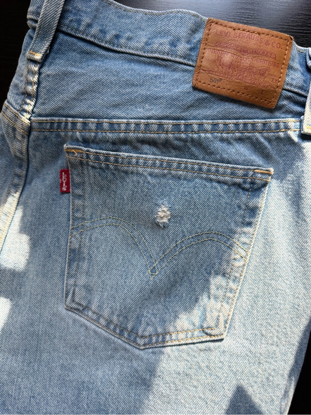 Levi’s 501 Distressed Cutoff Denim Shorts Light Wash Size 31 - Picture 7 of 8